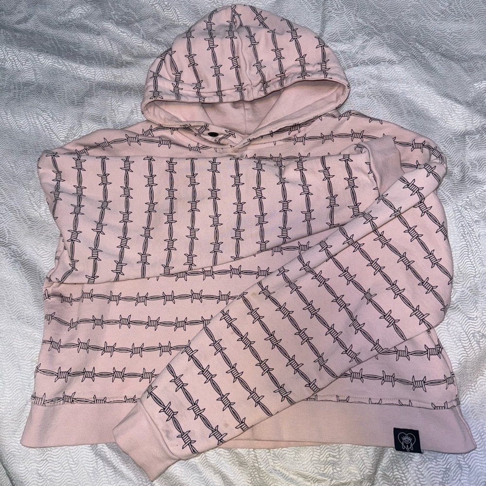 💗 BAD MONDAY BARBEDWIRE CROP HOODIE 💗